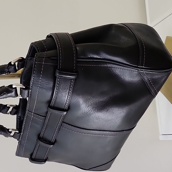 COACH Y2K HAMPTON Smooth LEATHER SHOULDER BAG HANDBAG Style N. F11199 - Picture 9 of 16